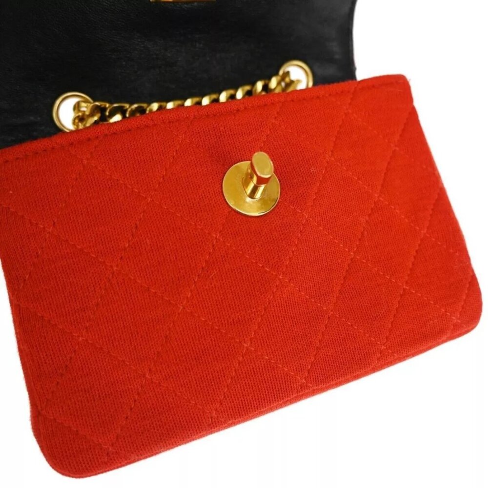 authenticity guaranteed CHANEL CC Logo Mini Matelasse Chain Shoulder Bag - Picture 6 of 16